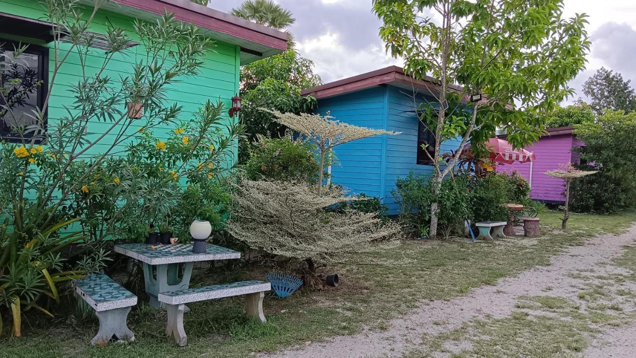 4 Seasons Mini House Hotel Nakhon Si Thammarat Ngoại thất bức ảnh