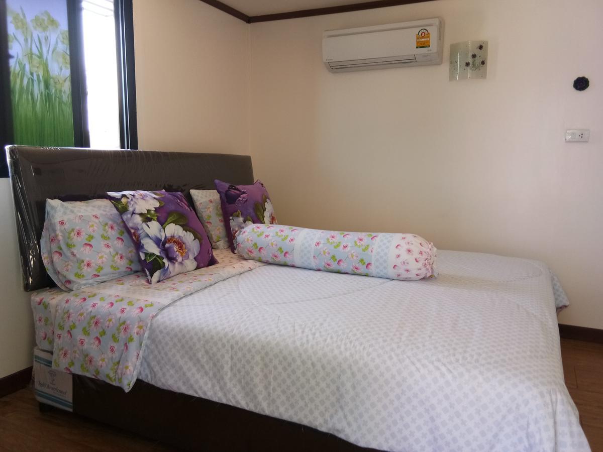 4 Seasons Mini House Hotel Nakhon Si Thammarat Ngoại thất bức ảnh