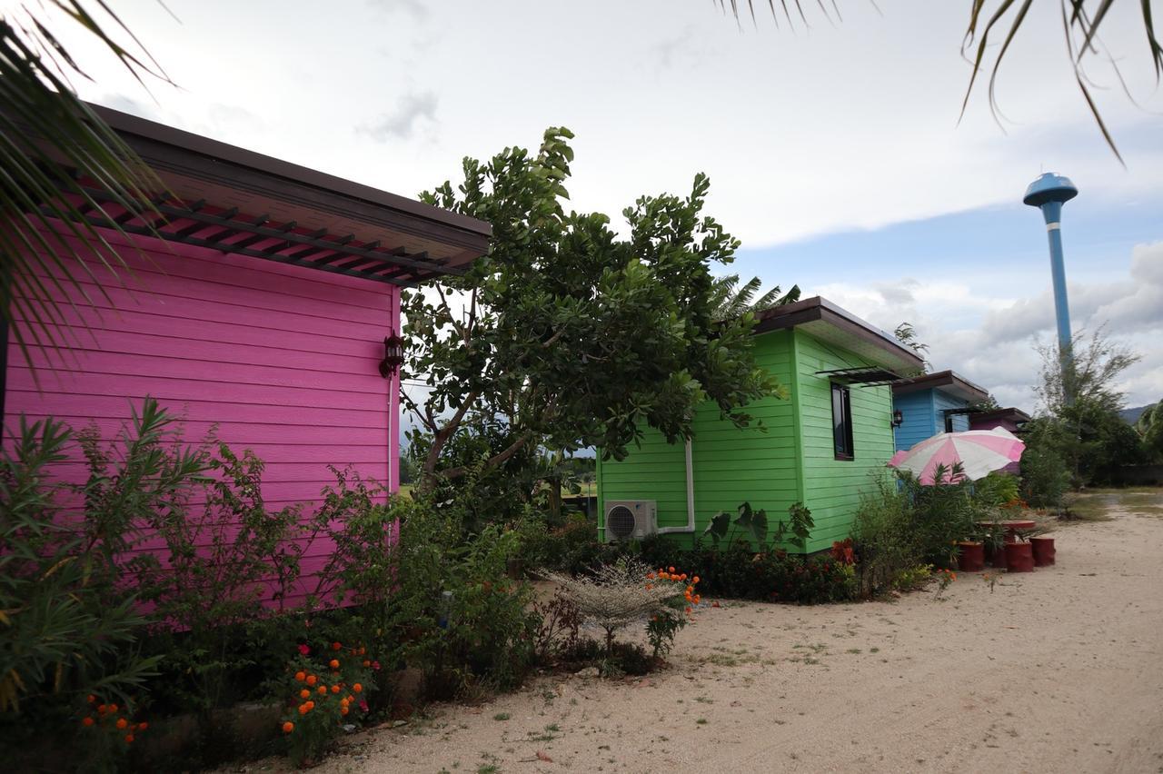 4 Seasons Mini House Hotel Nakhon Si Thammarat Ngoại thất bức ảnh